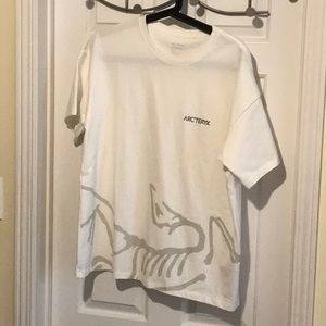 ENVOY BIRDMARK T-SHIRT WOMEN'S LARGE